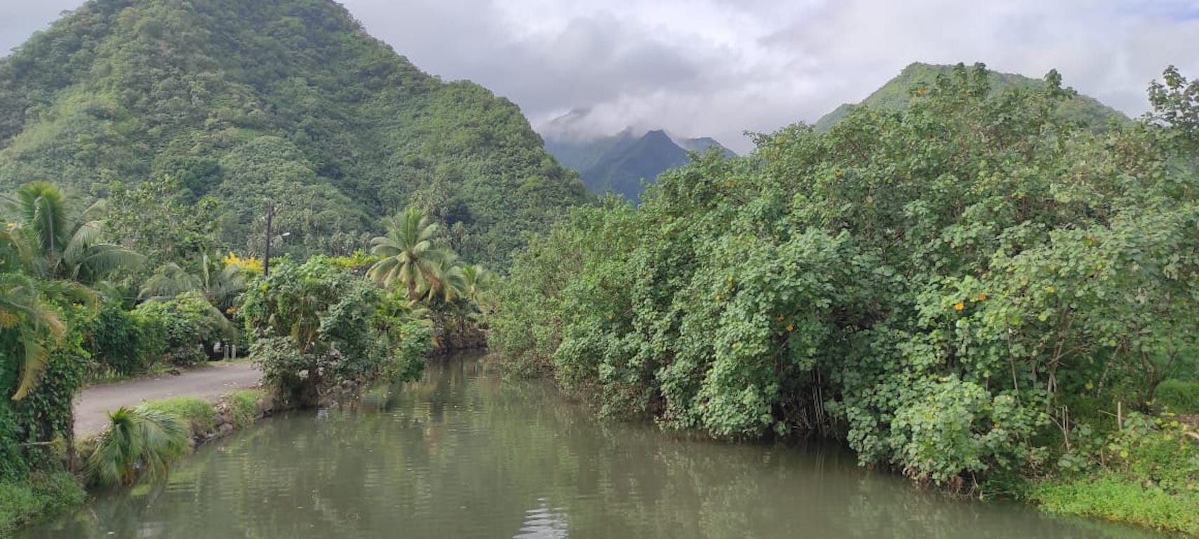 Village de Teahupoo-1